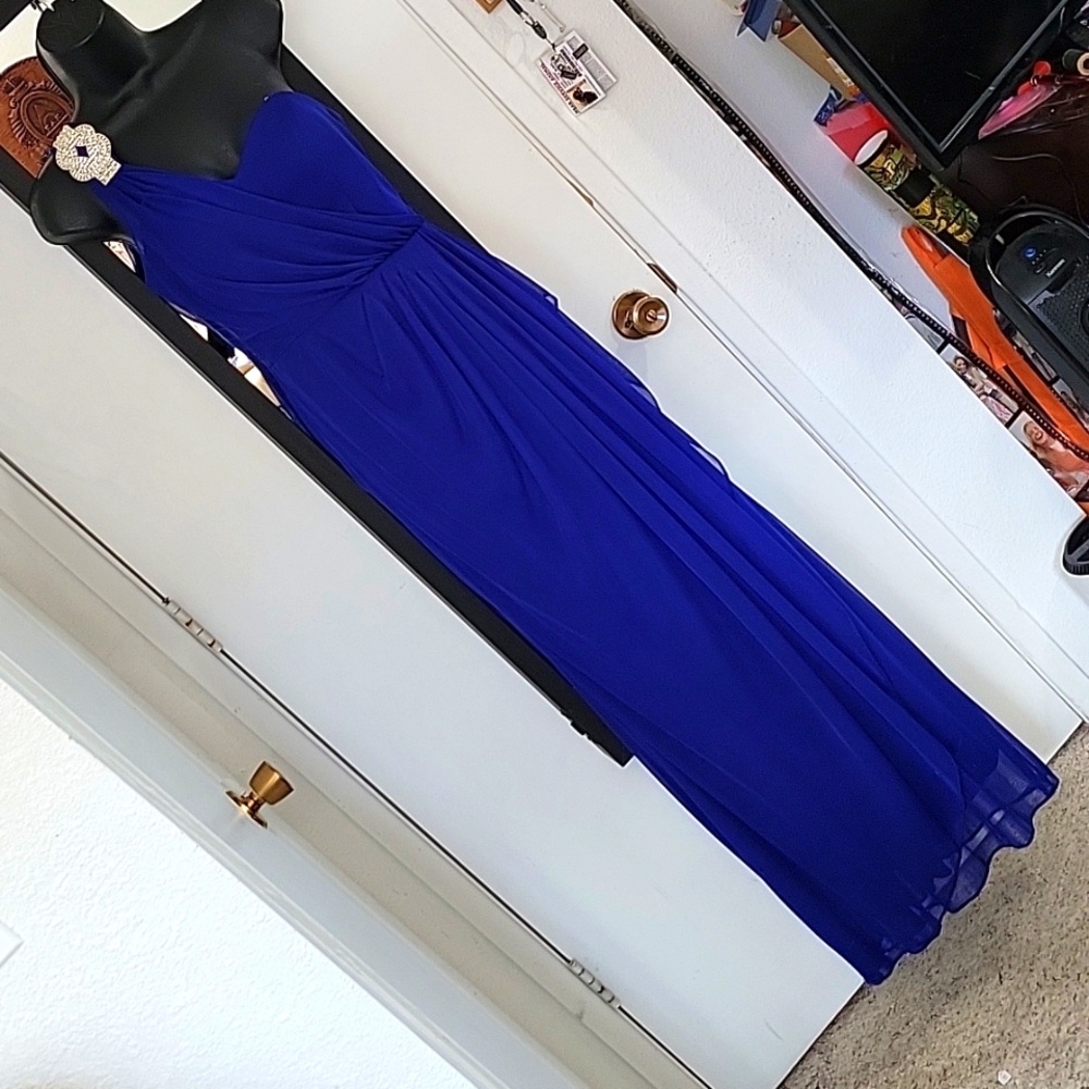 XSCAPE Maxi One-Shoulder Dress